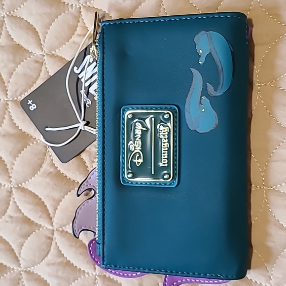 🔮 Loungefly Disney Ursula Crystal ball Backpack and Wallet - Picture 3 of 7